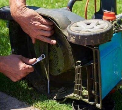 Quand faut-il changer sa lame de tondeuse à gazon ?